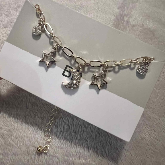 BP Very Light Gold Plated Charm Bracelet with Stars and Moon NWOT - Picture 1 of 2